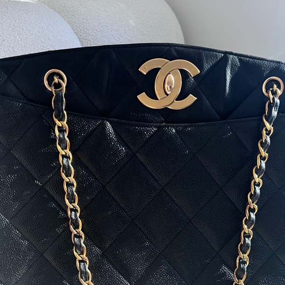 SOLD - CHANEL Vintage Black Caviar Tote Bag - Picture 5 of 10